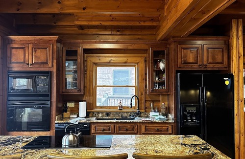 Rock Island Cabin | Cozy Mountain Cabin Getaway