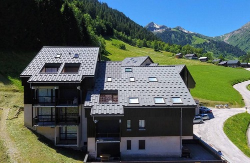 Beaufort Apartment | Cozy Mountain Apartment - Sleeps 6, 2 Balconies, Near Slopes - Arêches-Beaufort