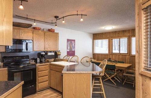 Whitefish Apartment | Cozy Mountainside Duplex
