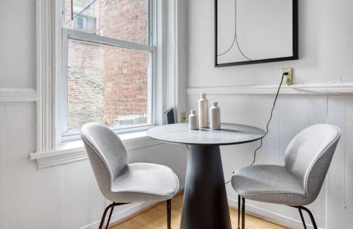 North End Apartment | Cozy N End 1BR steps from Harborwalk BOS-446