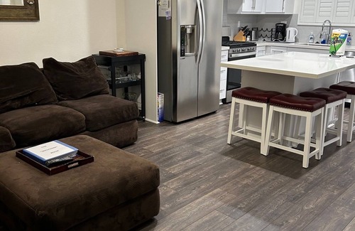 Southwestern Sacramento House | Cozy Neighborhood Home in Downtown Sacramento.