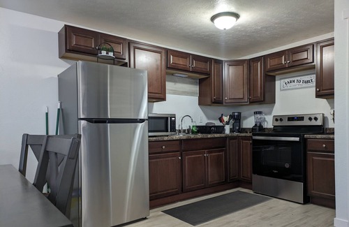 Ashwaubenon House | Cozy Newly Remodeled Two-Bedroom Townhouse in Green Bay Near Lambeau!