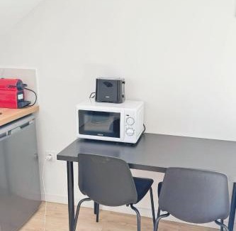 Vitry-sur-Seine Apartment | Cozy Paris Gateway Studio with free parking