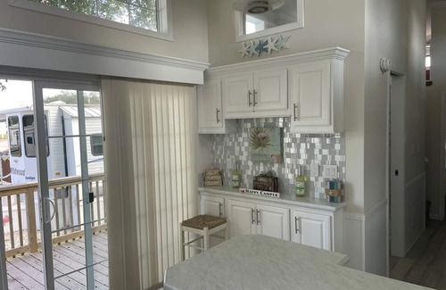 Newport RV Rental | Cozy park model at campground in enchanting Newport NC.