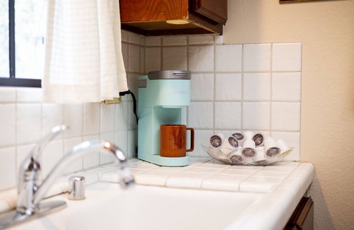 Sierra Madre Apartment | Cozy place in quaint, fun city