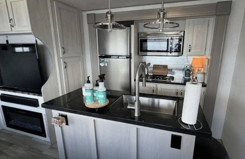 Lexington House | Cozy PrimeTime Experience w/ Bunk Beds @ KHP