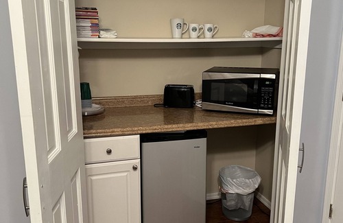 Kierland House | Cozy, private 2 room suite - walking distance to Kierland