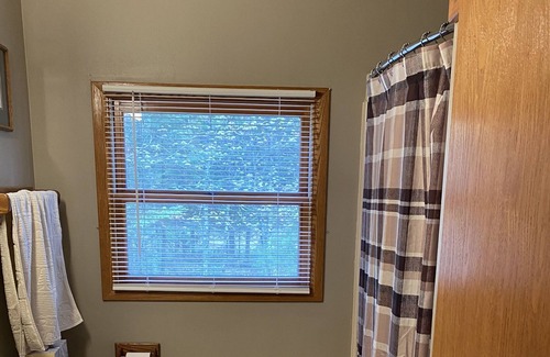 White Lake House | Cozy, Private Cabin in Nicolet National Forest! Newly Added, Sauna!!