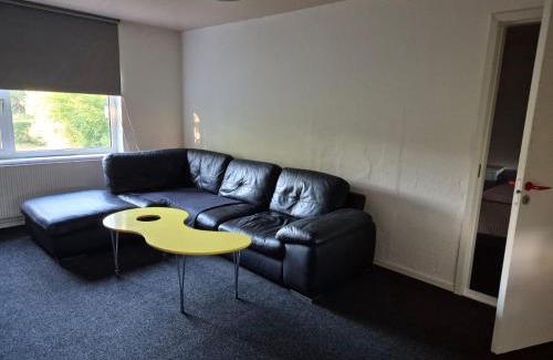 Hadsten Apartment | Cozy & Private House