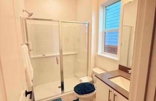 Bonney Lake House | Cozy Private Room 1 Near Seattle & Mt. Rainier – Quiet & Comfy Stay + Car Rental