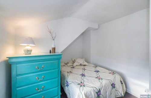 Palisades Park Apartment | Cozy & Quiet 2 Bed Apt 20 Minutes to NYC