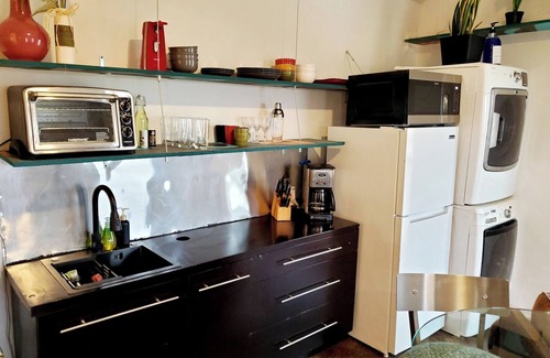 Noble Apartment | Cozy, quiet studio with AC, heat, laundry and WiFi in lovely Noble