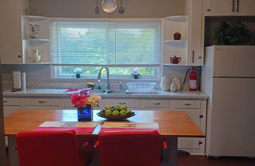 Douglasville Other | Cozy Ranch home with many activities and places to visit