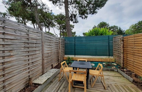 La Faute-sur-Mer House | Cozy Renovated Cottage in Wooded Area, 400m from Beach