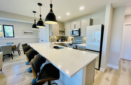 Alta Vista Area Apartment | Cozy retreat close to Old Town Arvada and Ralston Creek. Pet friendly.