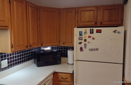 Jackson Condo | Cozy retreat in Bartlett NH. Close to North Conway, Skiing and Story Land.