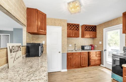 Parkdale House | Cozy Retreat in Cincinnati home