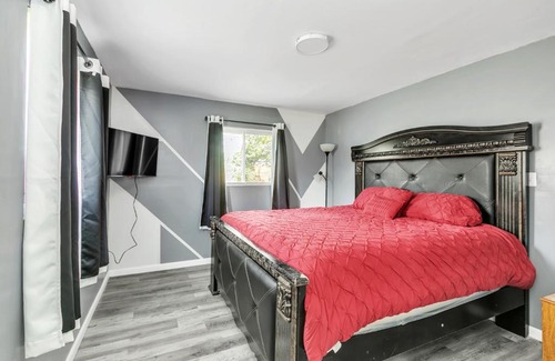 Parkdale House | Cozy Retreat in Cincinnati home