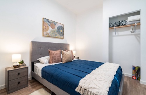Somisspo Apartment | "Cozy Retreat; Near SoMa & Ferry Building"