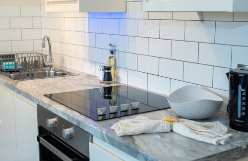 Eastbourne Apartment | Cozy Retreat - short or long stays