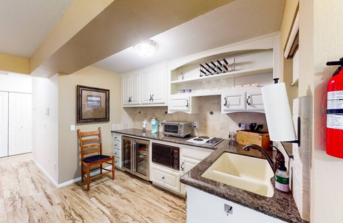 Grass Valley House | Cozy retreat with pool, hot tub, basketball court, wood fireplace, & gas grill