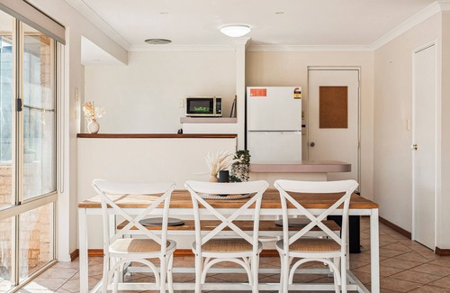 South Yunderup House | Cozy riverside escape on the banks of the Murray River