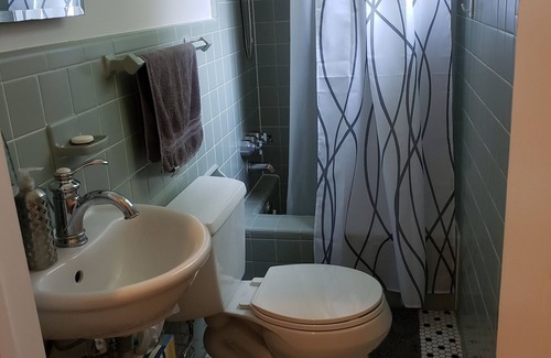 Montgomery Apartment | Cozy Room/Studio in Beautiful Home