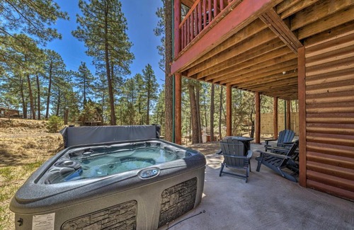 Ruidoso House | Cozy Ruidoso Cabin Retreat with Private Hot Tub