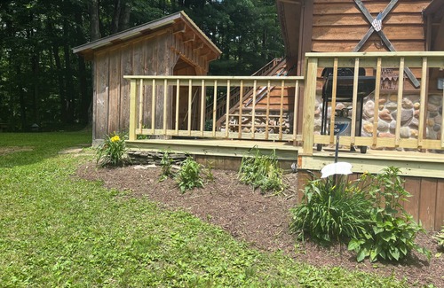 Great Valley Ski Chalet | Cozy & Rustic 3 bdr chalet w/plenty of privacy - your new home away from home!
