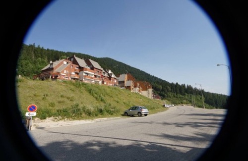 Le Pleynet Apartment | Cozy ski-in/ski-out apartment with balcony, close to amenities