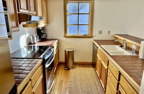 Salt Lake Mountain Resorts House | Cozy Ski-in Ski-out Snowbird Townhouse