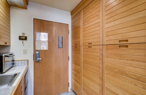 Mountain House Apartment | Cozy Ski in/Ski out studio steps from the lift!
