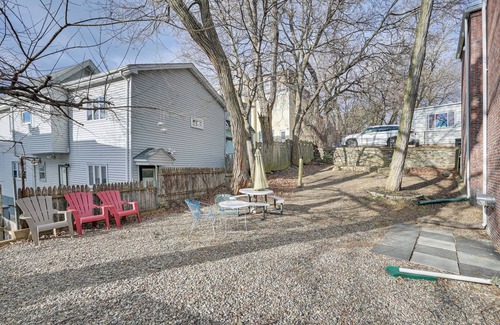 East Somerville Apartment | Cozy Somerville Studio: 2 Mi to Boston, Walk to T!