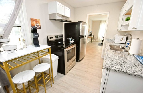 Northeast South Bend House | Cozy South Bend Home: 3 Blocks to Notre Dame! (815)