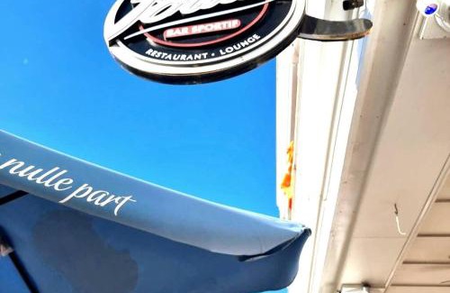 Downtown Gatineau Apartment | Cozy Spacious 1-BDR Studio #8. FREE Parking