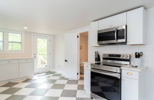 St. Elmo Improvement League House | Cozy St Elmo Home