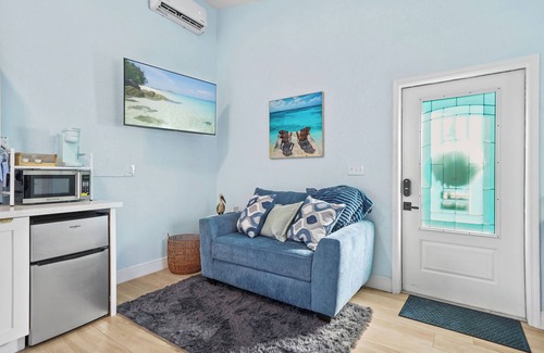 Miramar Apartment | Cozy Stay Near Hard Rock Stadium Private Serene Backyard