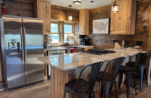 Marcell Cabin | Cozy Stone Cottage overlooking Smith Lake