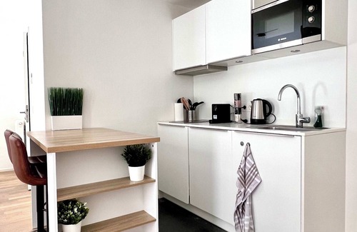 Ilot Sacre Apartment | Cozy Studio 2 min from Grand Place