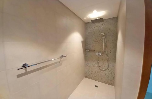Al Raha Beach Apartment | Cozy Studio Apartment in a Waterfront Building