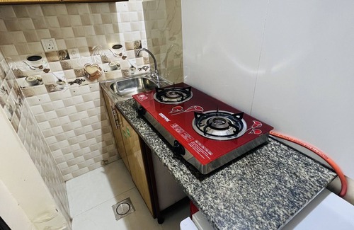 Deira Apartment | Cozy Studio Apartment in the Center of Dubai Best for Families and Couples!