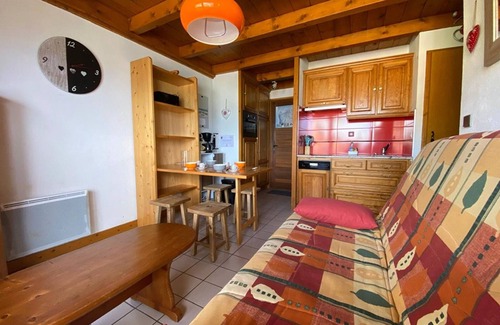 Crest-Voland Apartment | Cozy studio for 4, 100m from slopes