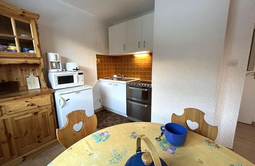 La Salle-les-Alpes Apartment | Cozy Studio with Mountain Corner - 4 Sleeps, Near Slopes & Shops, La Salle Les Alpes