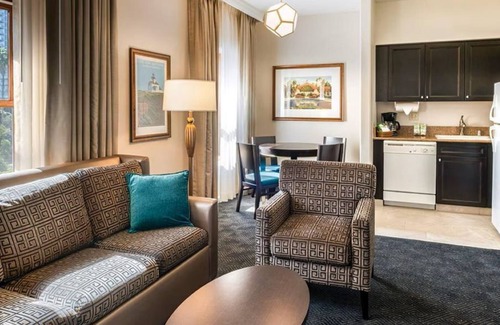 Cortez Hill House | Cozy studio hotel room in downtown San Diego. Sleeps up to 3