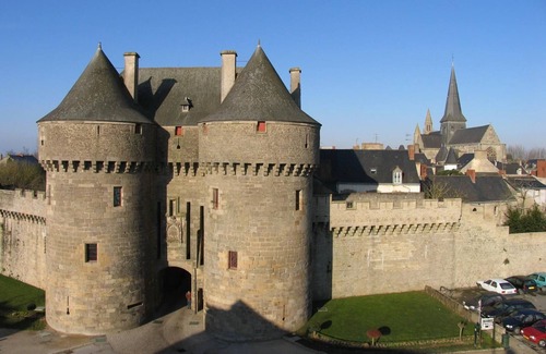 La Turballe Apartment | Cozy Studio near Beach and Harbor in La Turballe