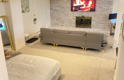 Elko Apartment | Cozy Studio on the hill in Elko