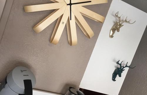 XIV Juillet Apartment | Cozy studio with balcony and free secure parking