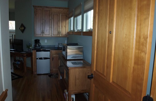 Old Town West Apartment | Cozy Studio With Private Entrance Near Old Town/CSU Campus/City Park/Trails