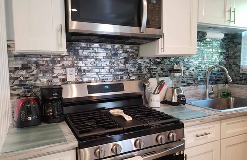 Bonita Apartment | Cozy studio with private entrance in quiet neighborhood. Pet-Friendly.