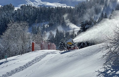 Laveissiere Apartment | Cozy T2 near slopes with baby equipment, ski locker, no pets allowed